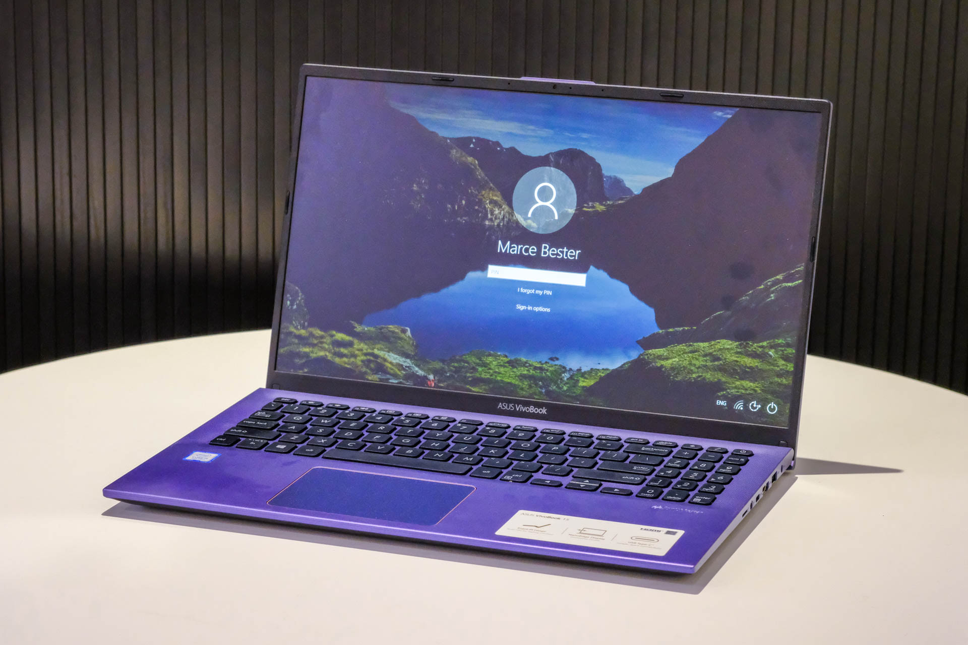ASUS VivoBook 15 X512FA-EJ371T Intel Core i3 10th Gen Laptop Review